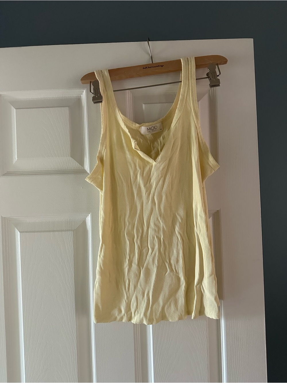 Yellow Ribbed V-Neck Tank Top - M